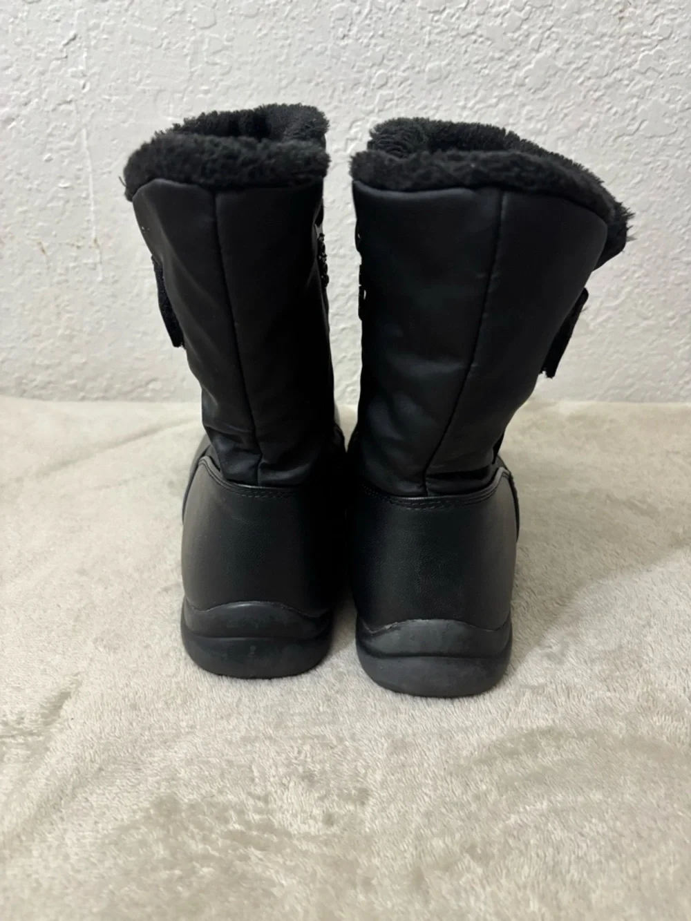 totes fleece lined